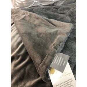 Aviva Stanoff Three Piece Set In Slate Grey